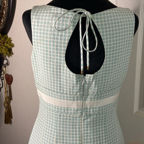 Antonio Melanie mid dress size 4 open back very nice estructure - Picture 2 of 4